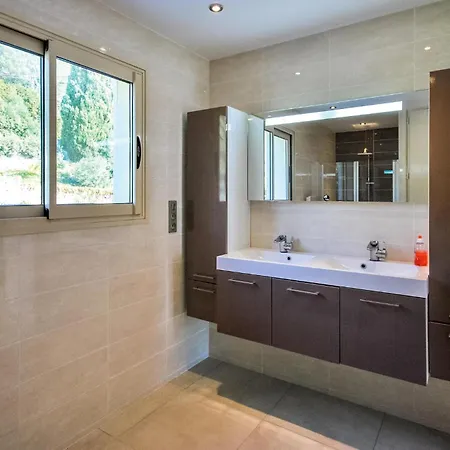 Beautiful In Holiday home